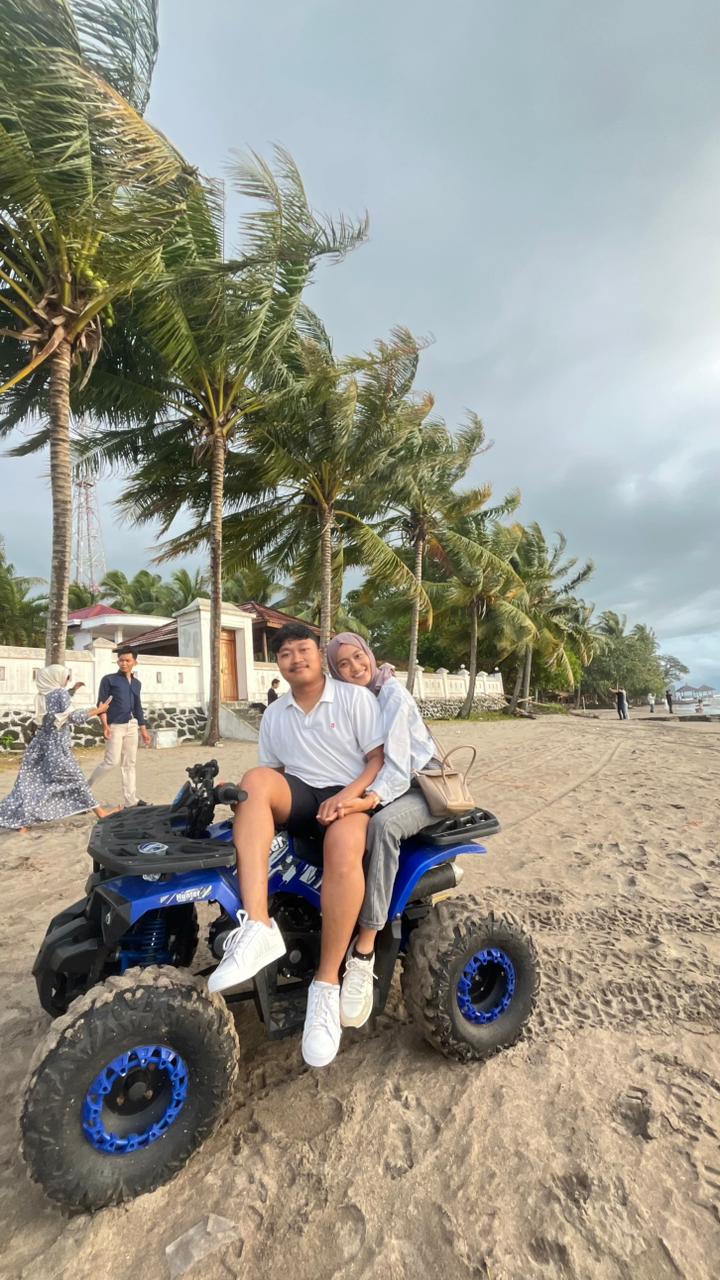 Customer D'Sultan Watersport seru main watersport di Anyer - testimoni kepuasan pelanggan